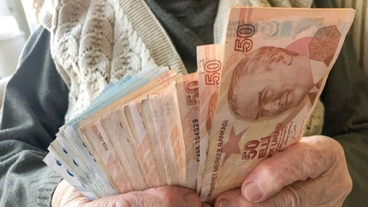 Emekli İçin Açlık Sınırı Kadar Zam Müjdesi! Temmuz'da Kimler 32 Bin TL Maaş Alabilir?